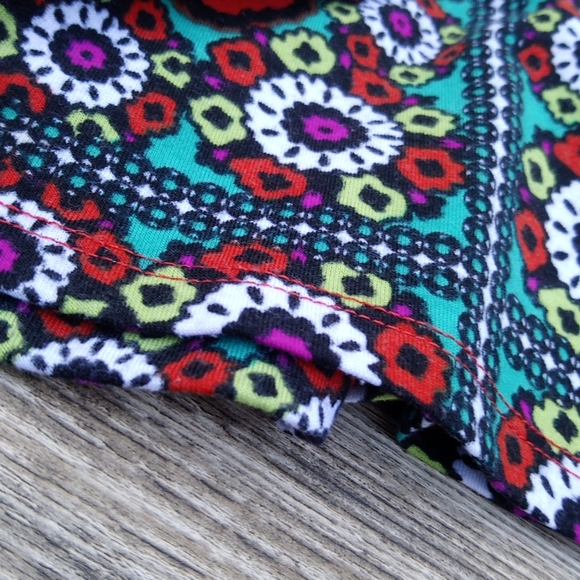 Boho Colorful Flowy Eccentric Patterned Strapless Top - Picture 4 of 10